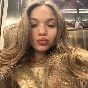 Meet your Posher, Madison